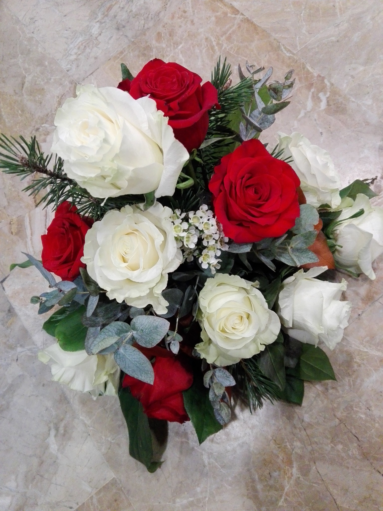 Mazzo Rose Rosse Rose Bianche Fioreria Bruseghini Besenello Trento